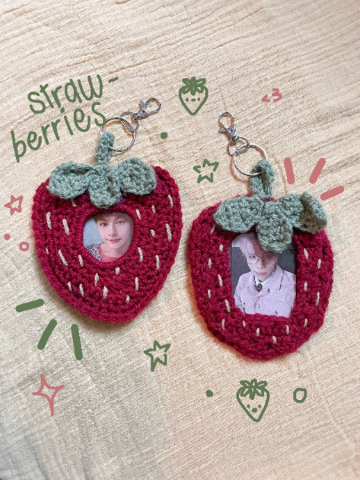 Strawberry Photocard Holders 🍓