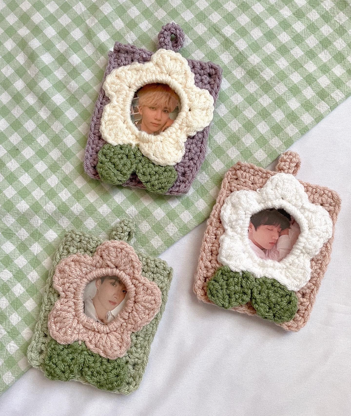 crochet photocard holders